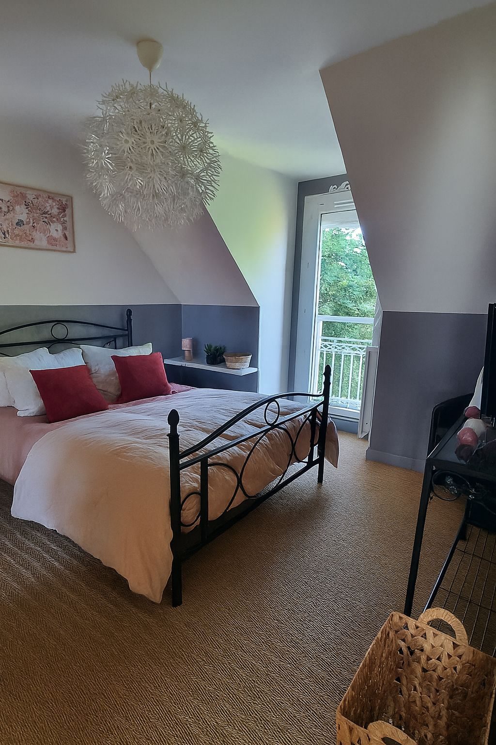 Chambre rose et grise